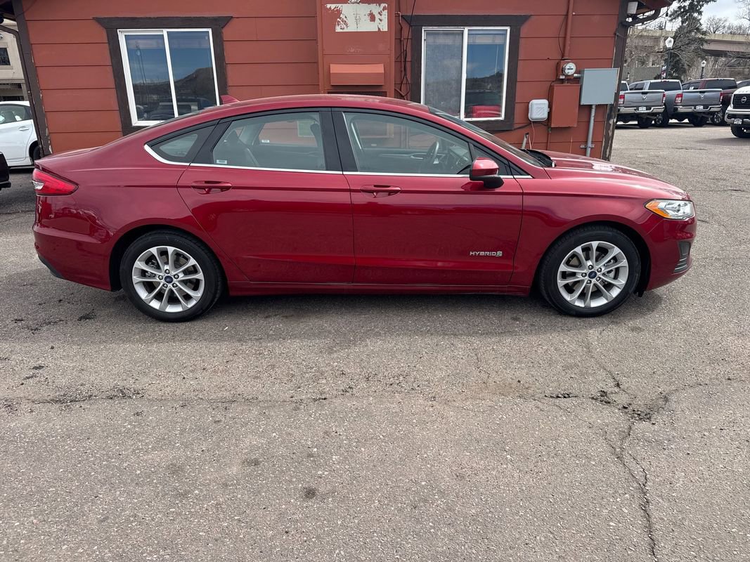 Used 2019 Ford Fusion SE image 8