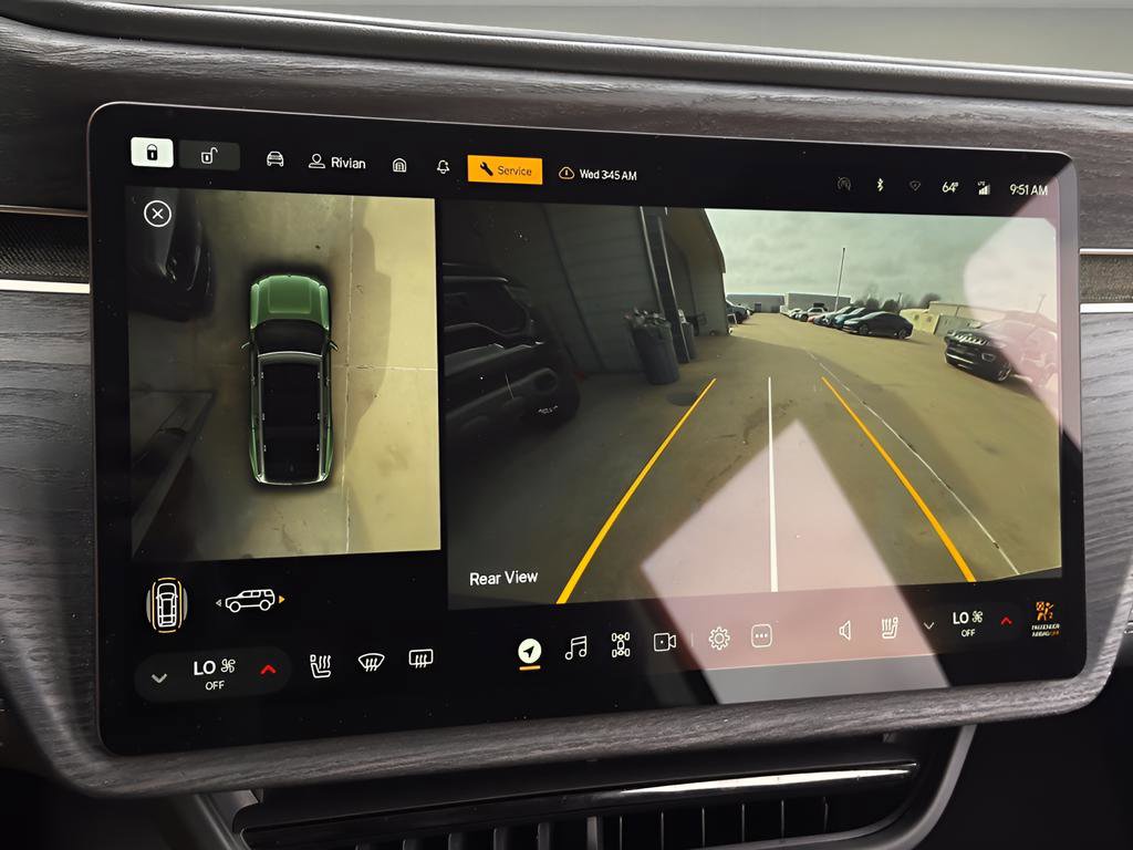 Used 2023 Rivian R1S Adventure image 11