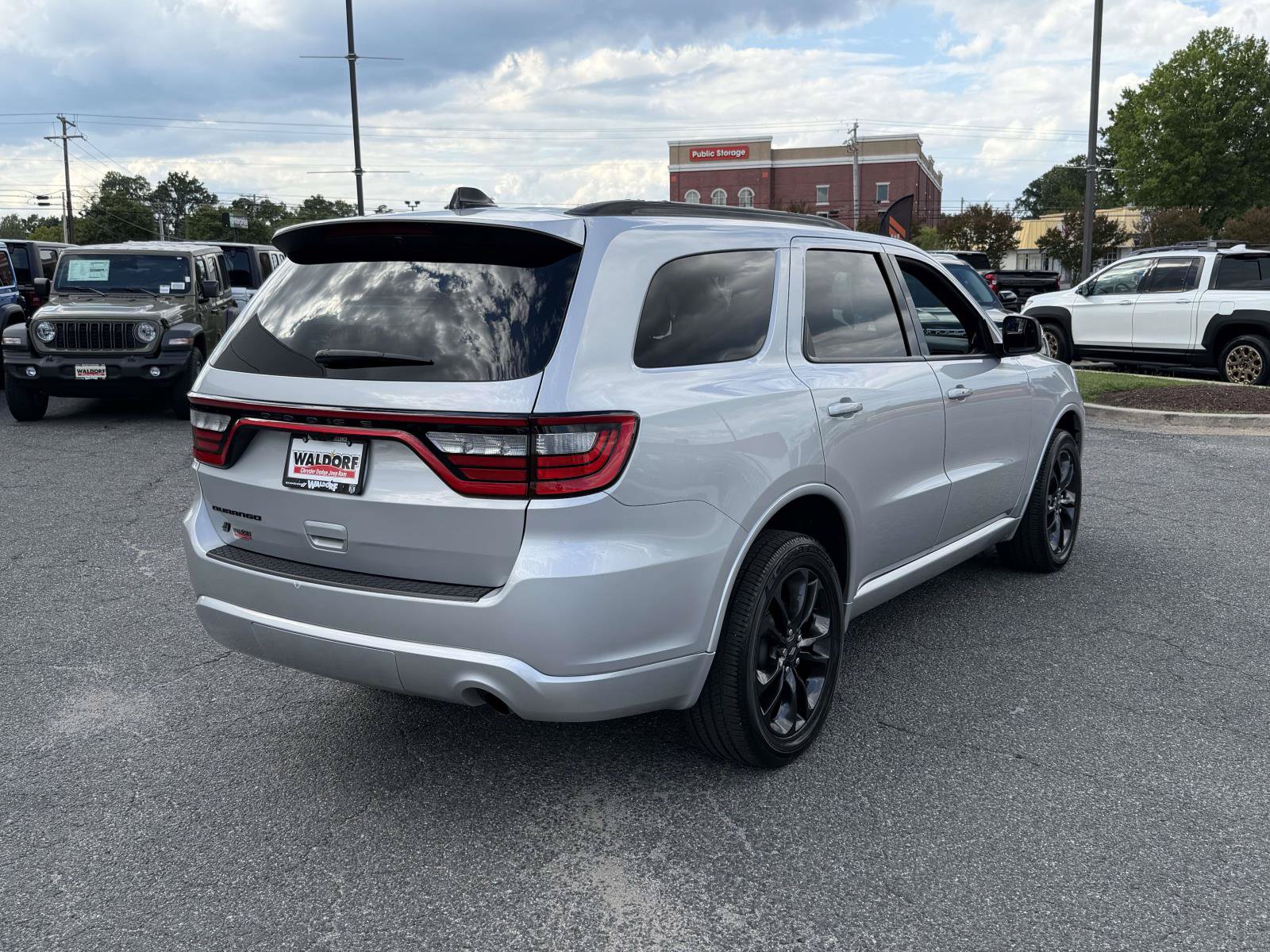 Used 2024 Dodge Durango SXT w/ SXT Blacktop Group AWD/4WD video 2
