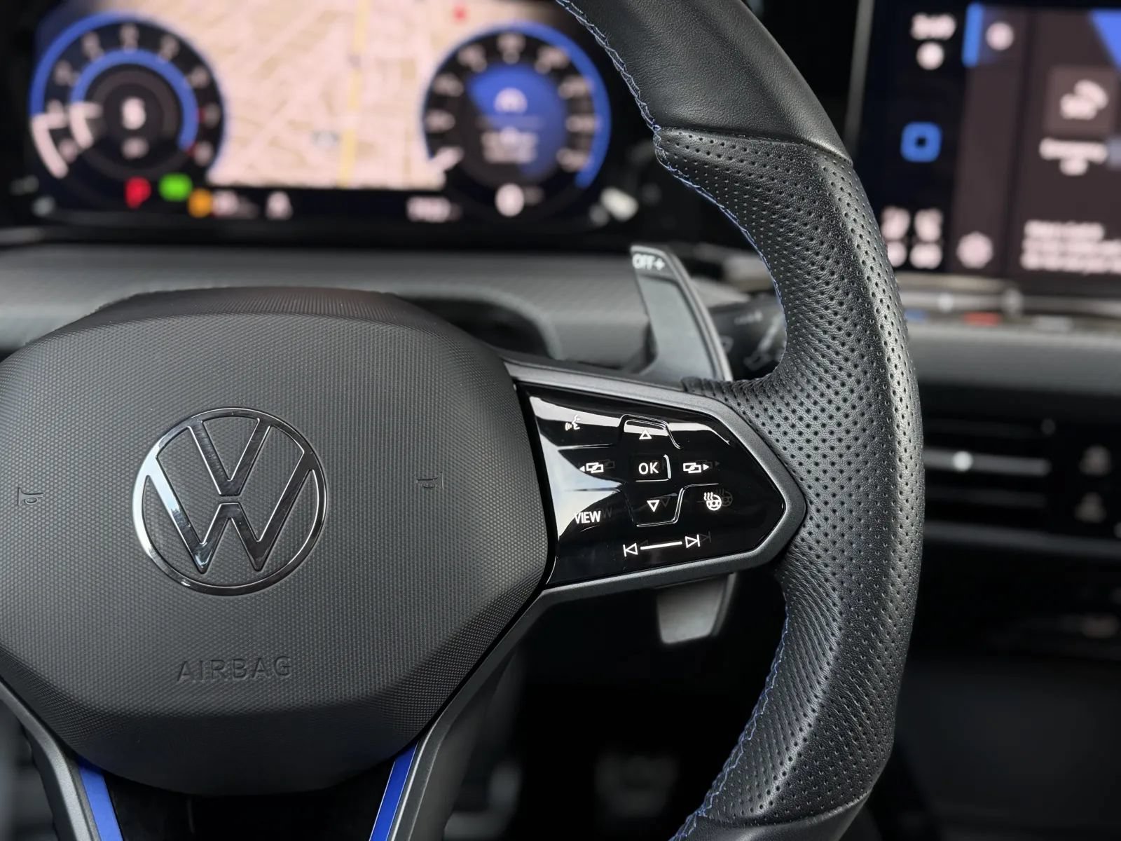 Used 2024 Volkswagen Golf R AWD/4WD image 24