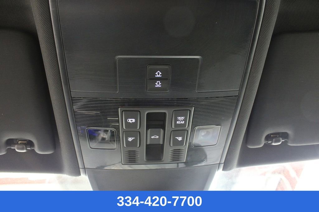 Used 2022 Volkswagen Tiguan SE R-Line image 27