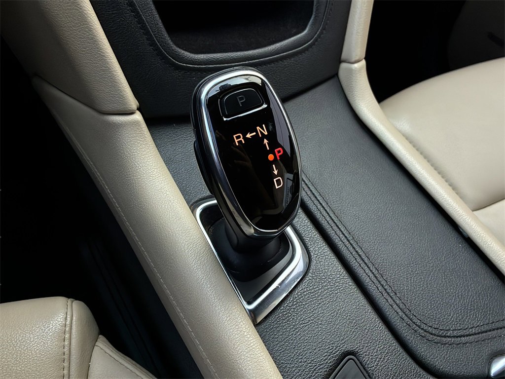 Used 2018 Cadillac XT5 FWD image 20