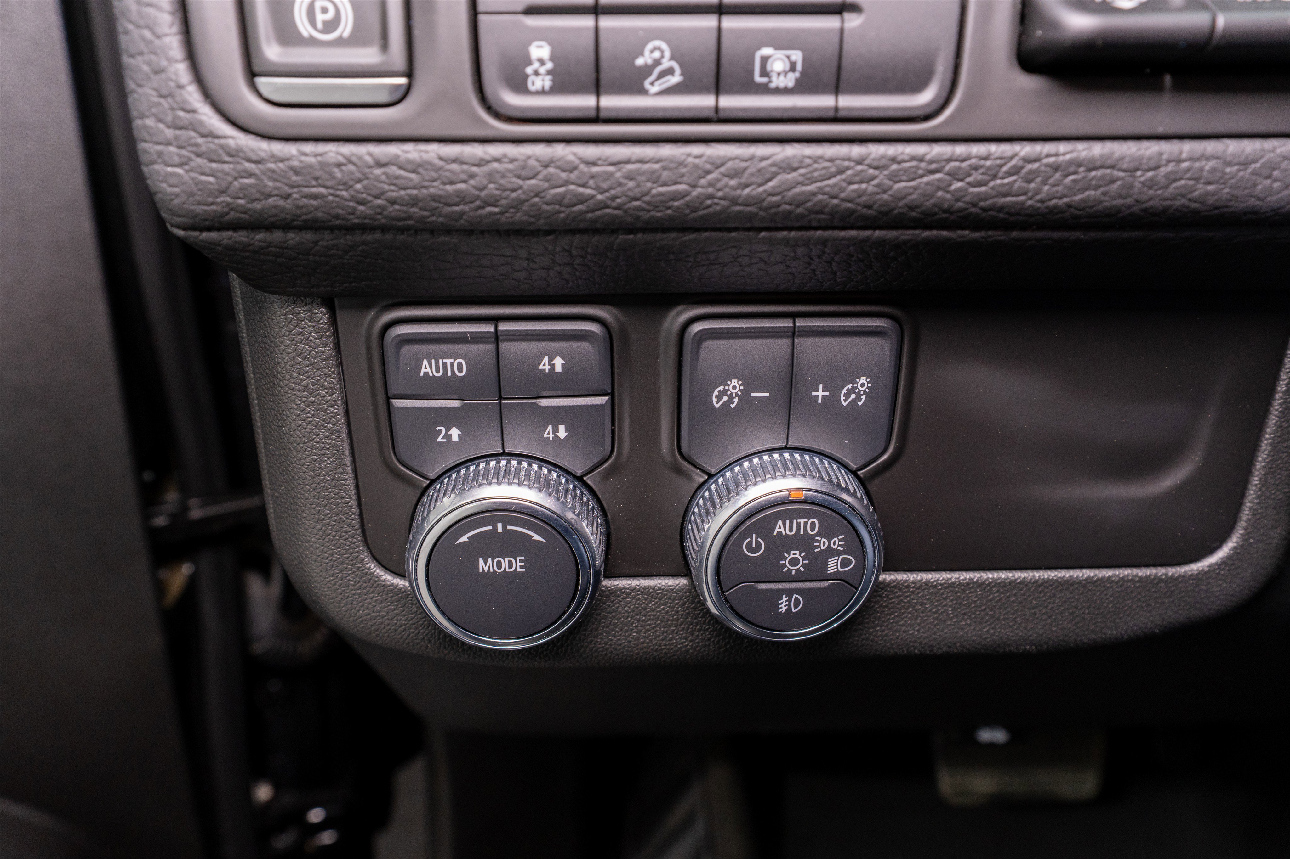 Used 2023 GMC Yukon Denali image 32