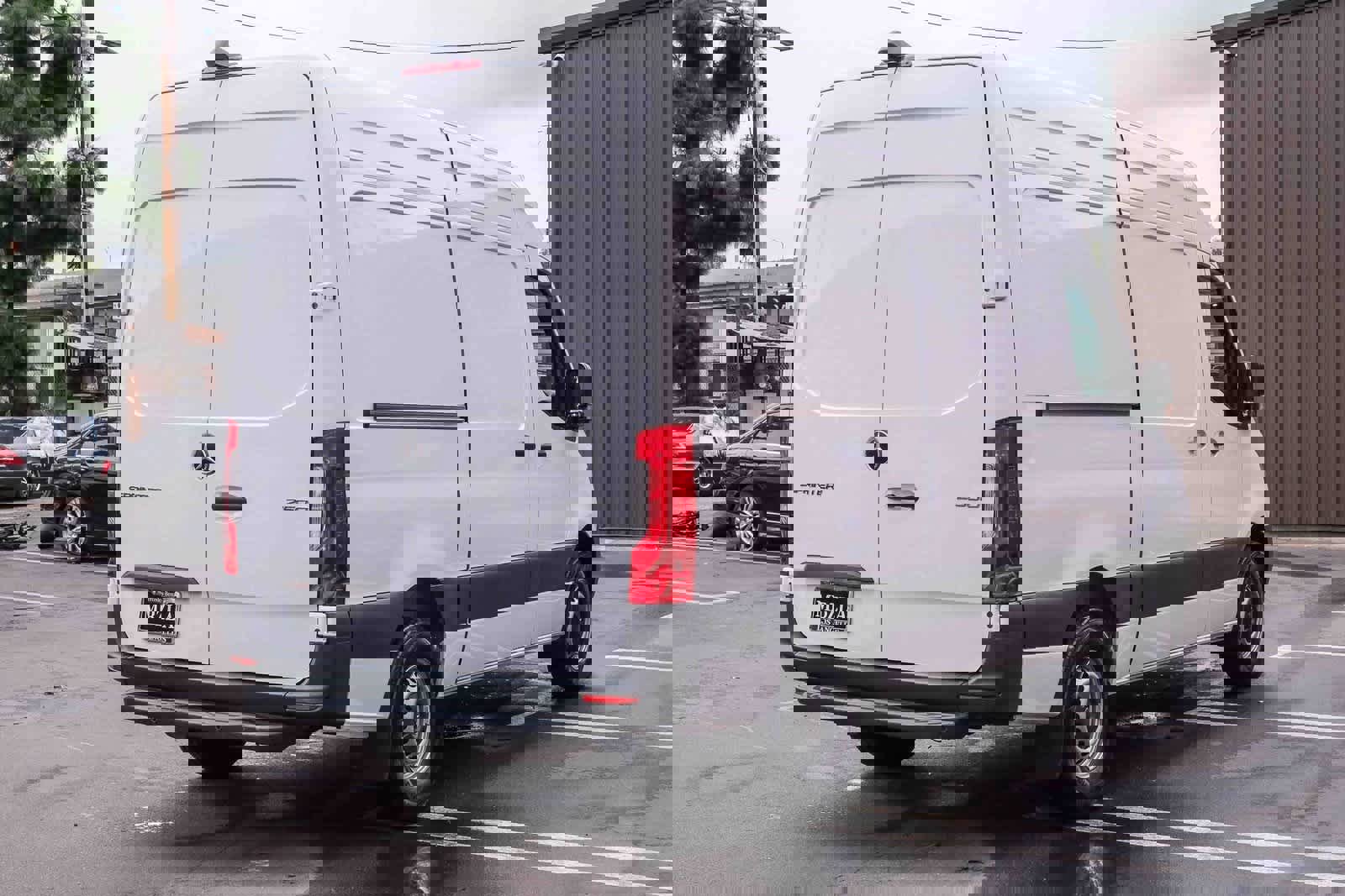 Used 2024 Mercedes-Benz Sprinter 2500 image 4