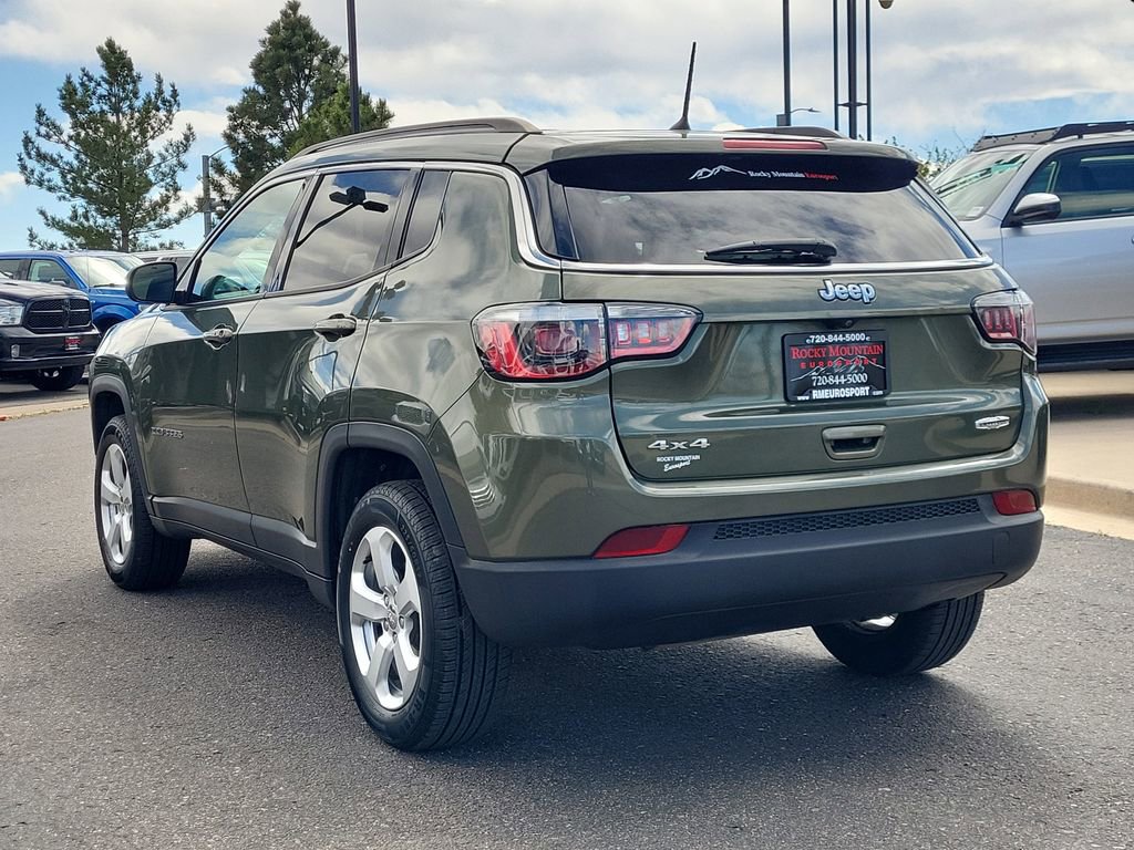 Used 2018 Jeep Compass Latitude w/ Cold Weather Group AWD/4WD image 5