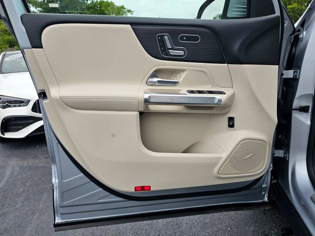 New 2026 Mercedes-Benz GLB 250 4MATIC image 21