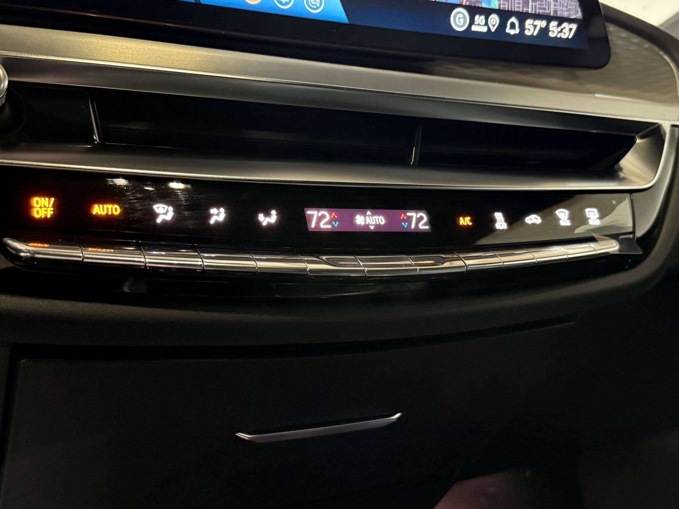 New 2026 Cadillac Lyriq Sport AWD/4WD image 19