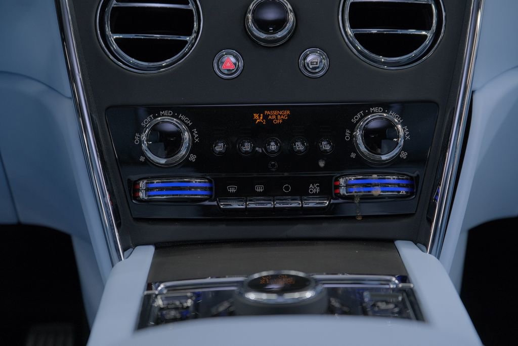 Used 2026 Rolls-Royce Cullinan image 74