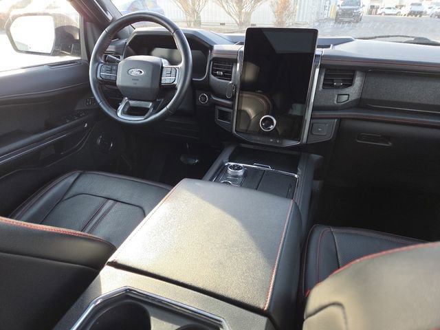 Used 2022 Ford Expedition Limited image 34