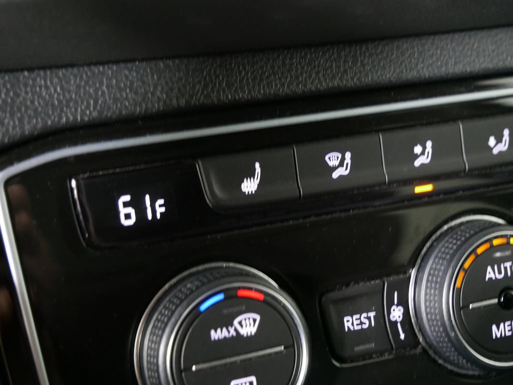 Used 2021 Volkswagen Atlas SEL AWD/4WD image 27