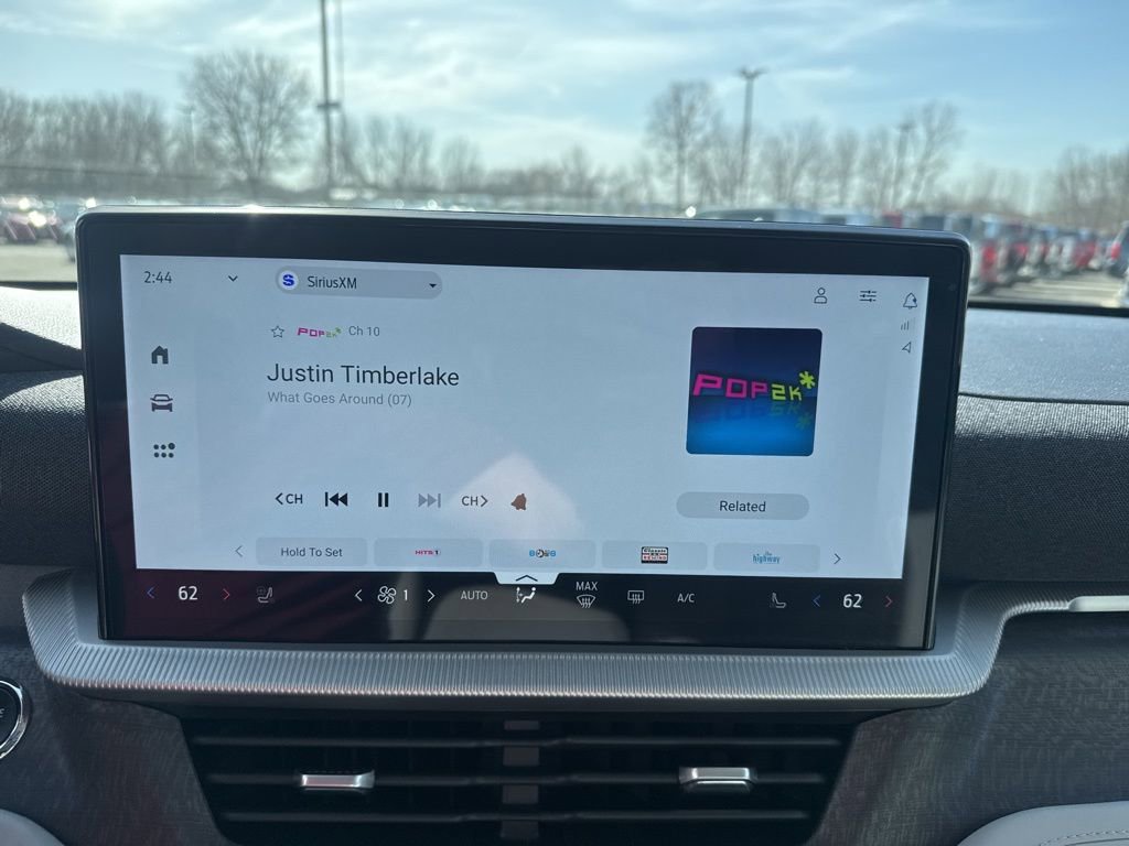 Used 2025 Ford Explorer Platinum w/ Ultimate Package image 15