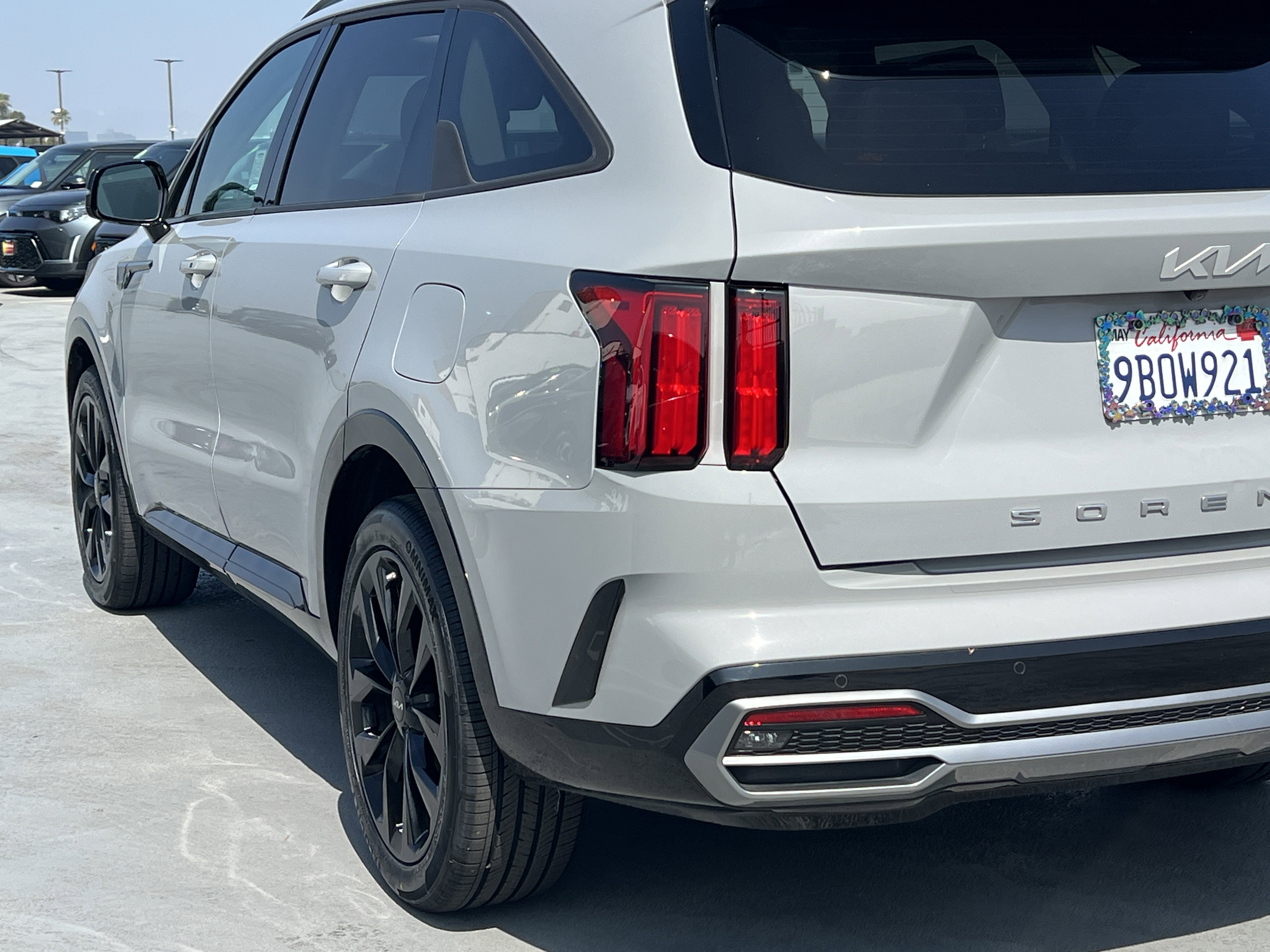 Certified 2022 Kia Sorento SX image 5