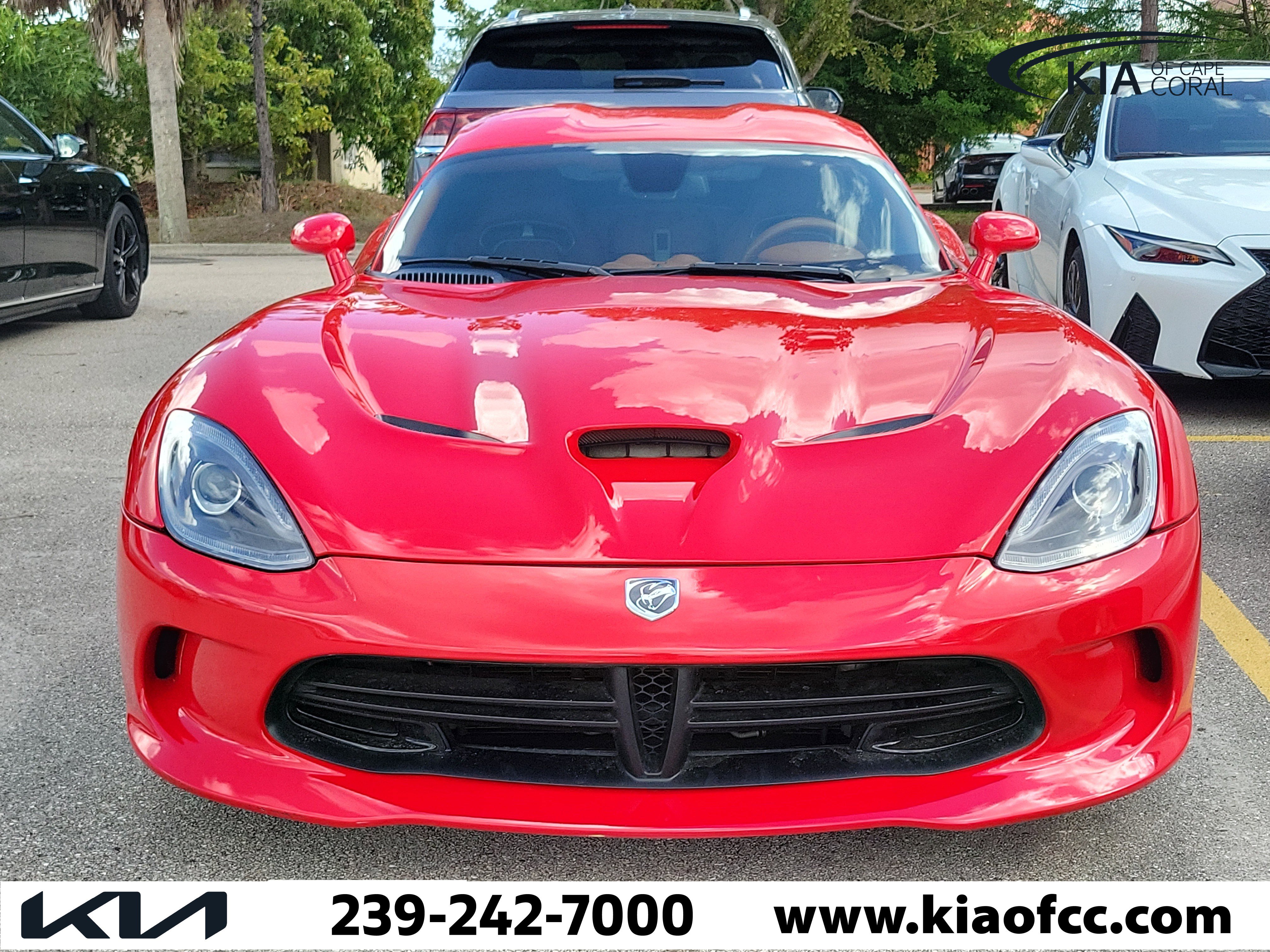 Used 2013 SRT Viper GTS w/ GTS Laguna Interior Pkg image 2