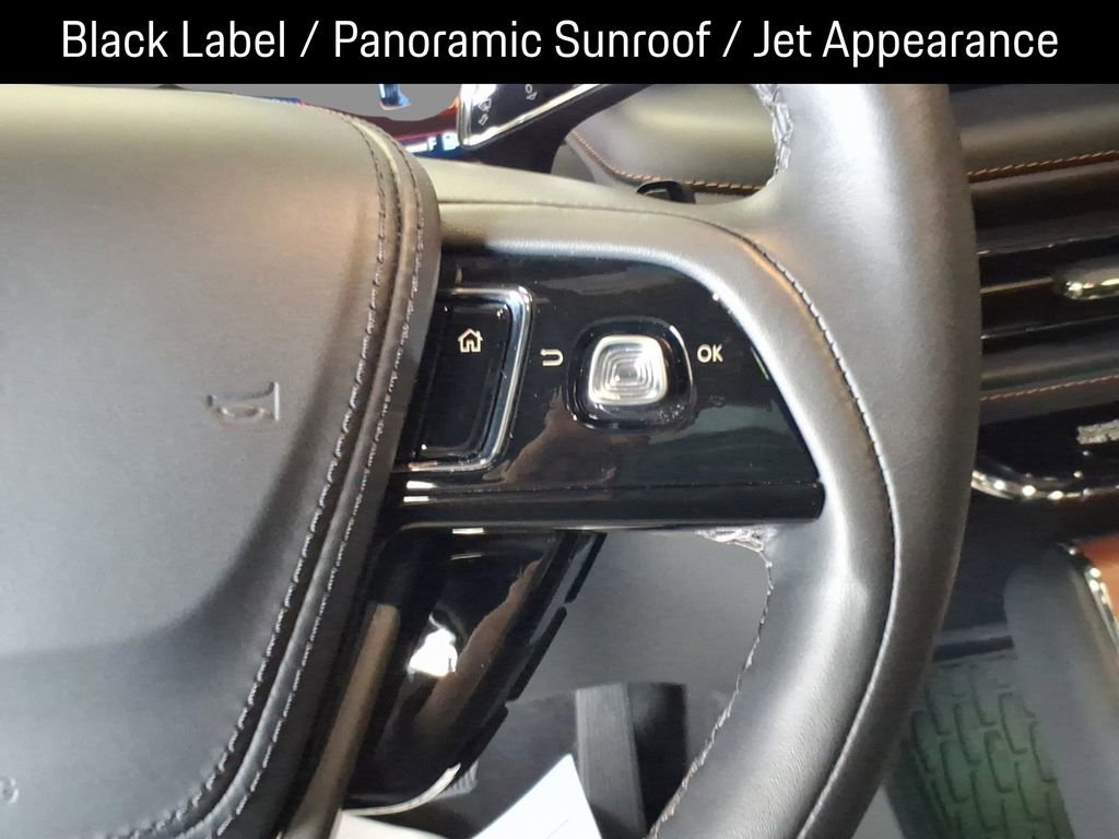 Certified 2025 Lincoln Aviator Black Label w/ Jet Appearance Package image 24