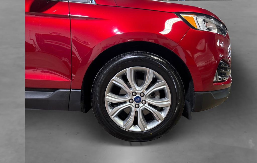 Certified 2019 Ford Edge Titanium w/ Cold Weather Package image 20