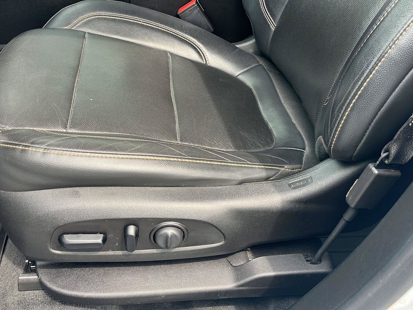 Used 2019 Chevrolet Traverse Premier AWD/4WD image 23