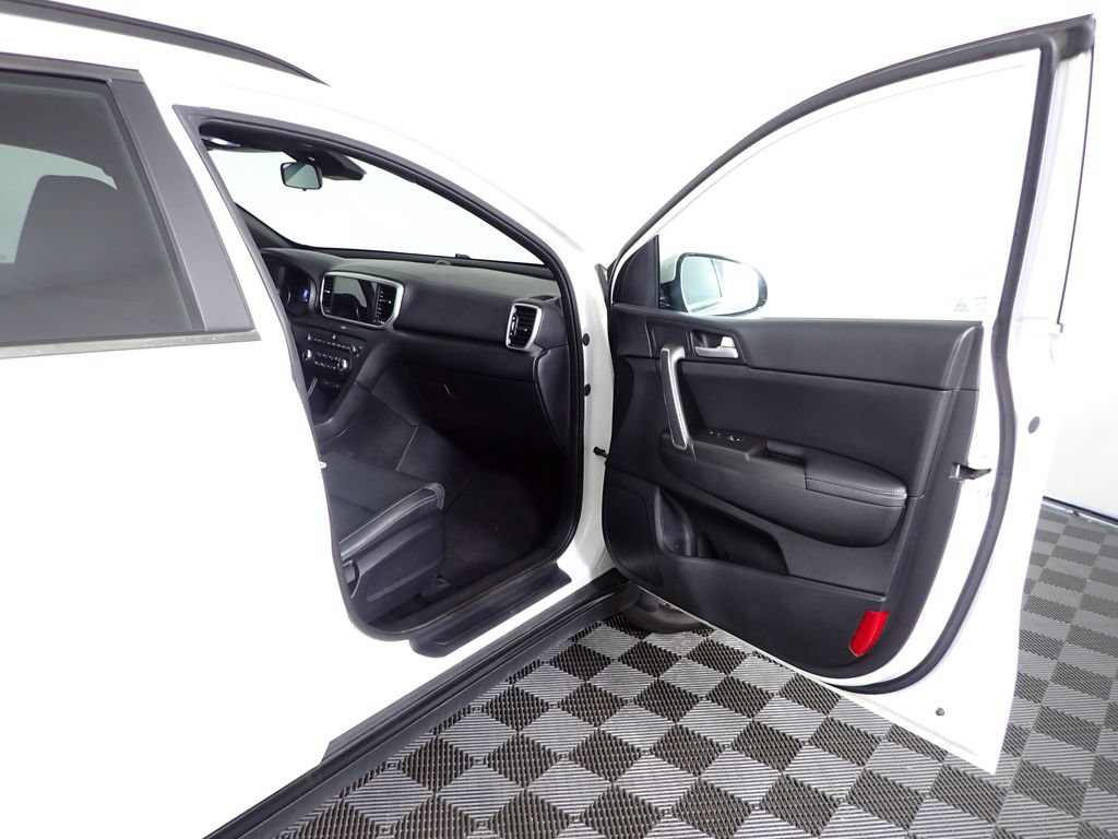 Used 2022 Kia Sportage Nightfall Edition AWD/4WD image 40