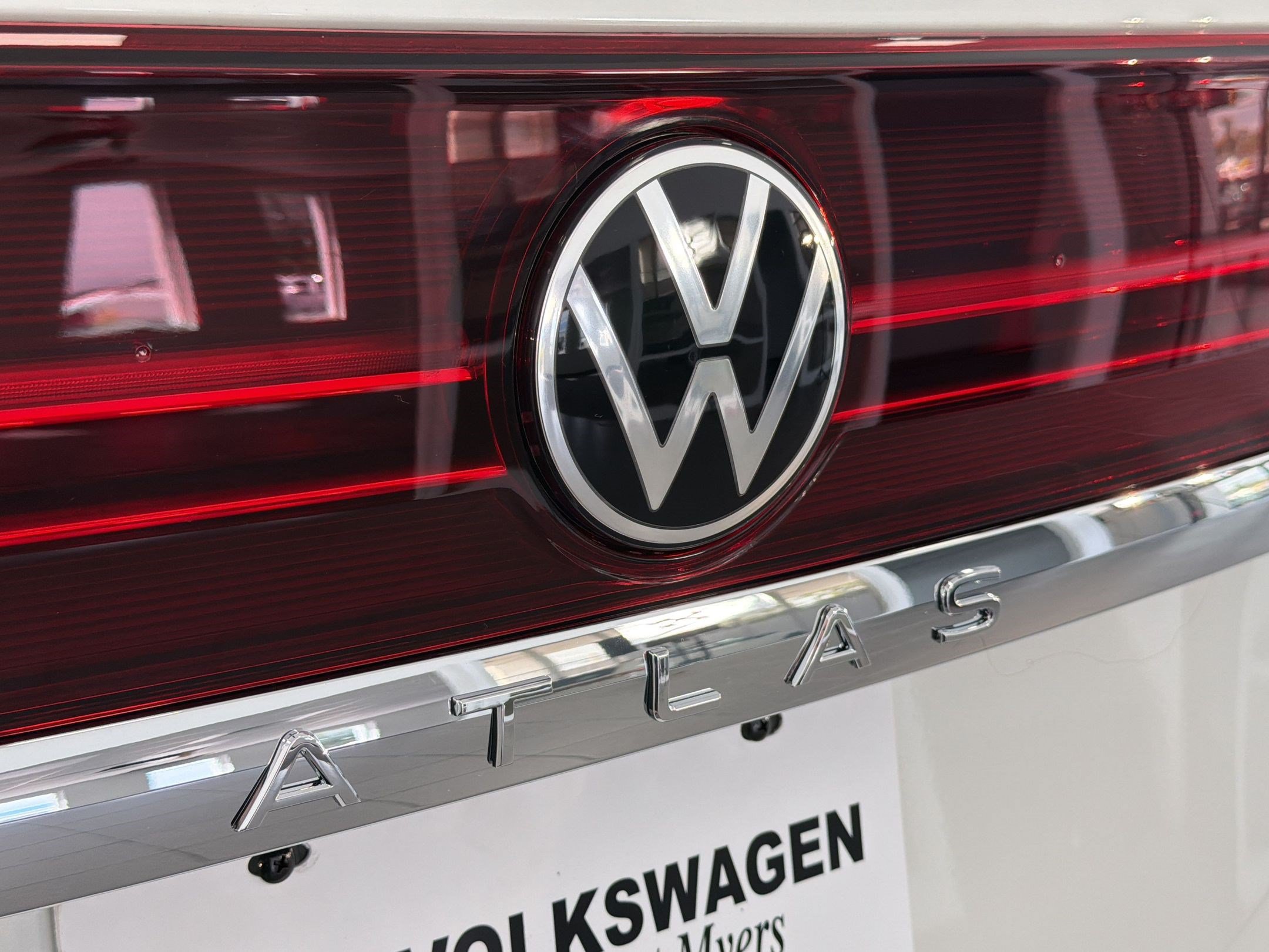 New 2026 Volkswagen Atlas SE FWD image 35