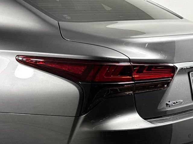 Used 2023 Lexus LS 500 w/ Interior Upgrade Package RWD image 18