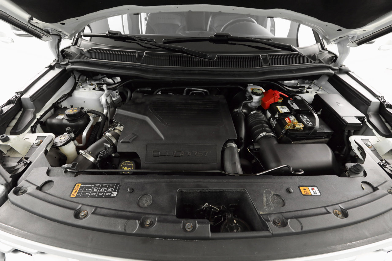 Used 2018 Ford Explorer Platinum image 43