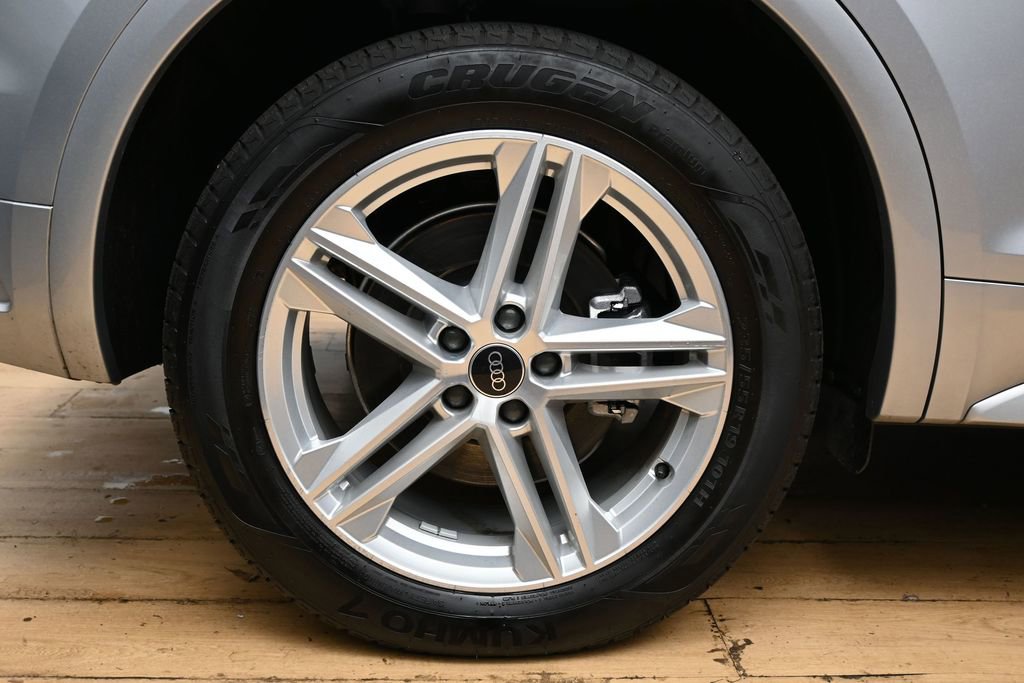 Used 2024 Audi Q5 e Premium w/ Convenience Package AWD/4WD image 14