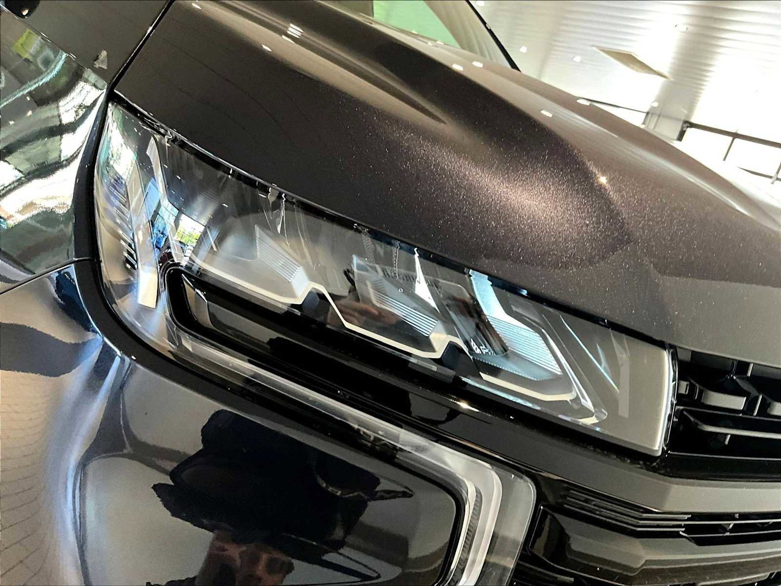 Used 2024 Chevrolet Tahoe RST w/ Luxury Package AWD/4WD image 15