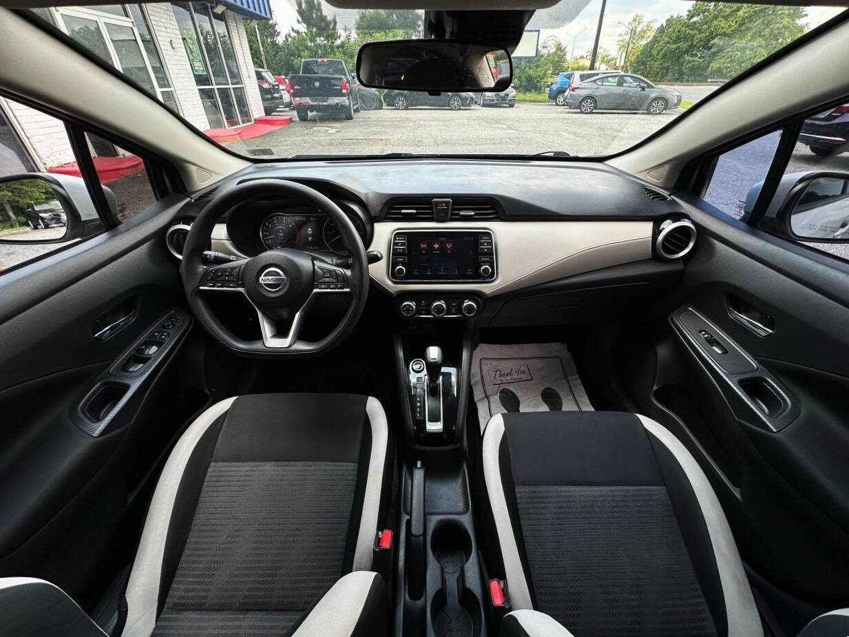Used 2021 Nissan Versa SV image 14