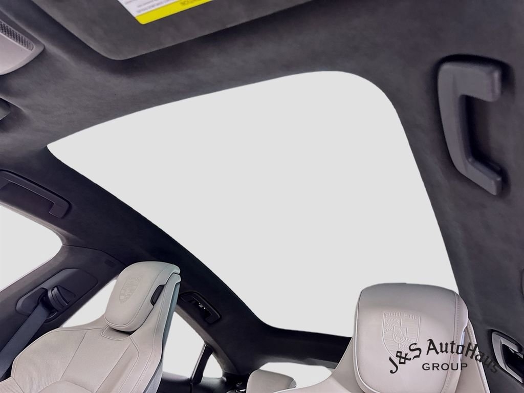 Used 2020 Porsche Taycan Turbo S w/ Premium Package image 16