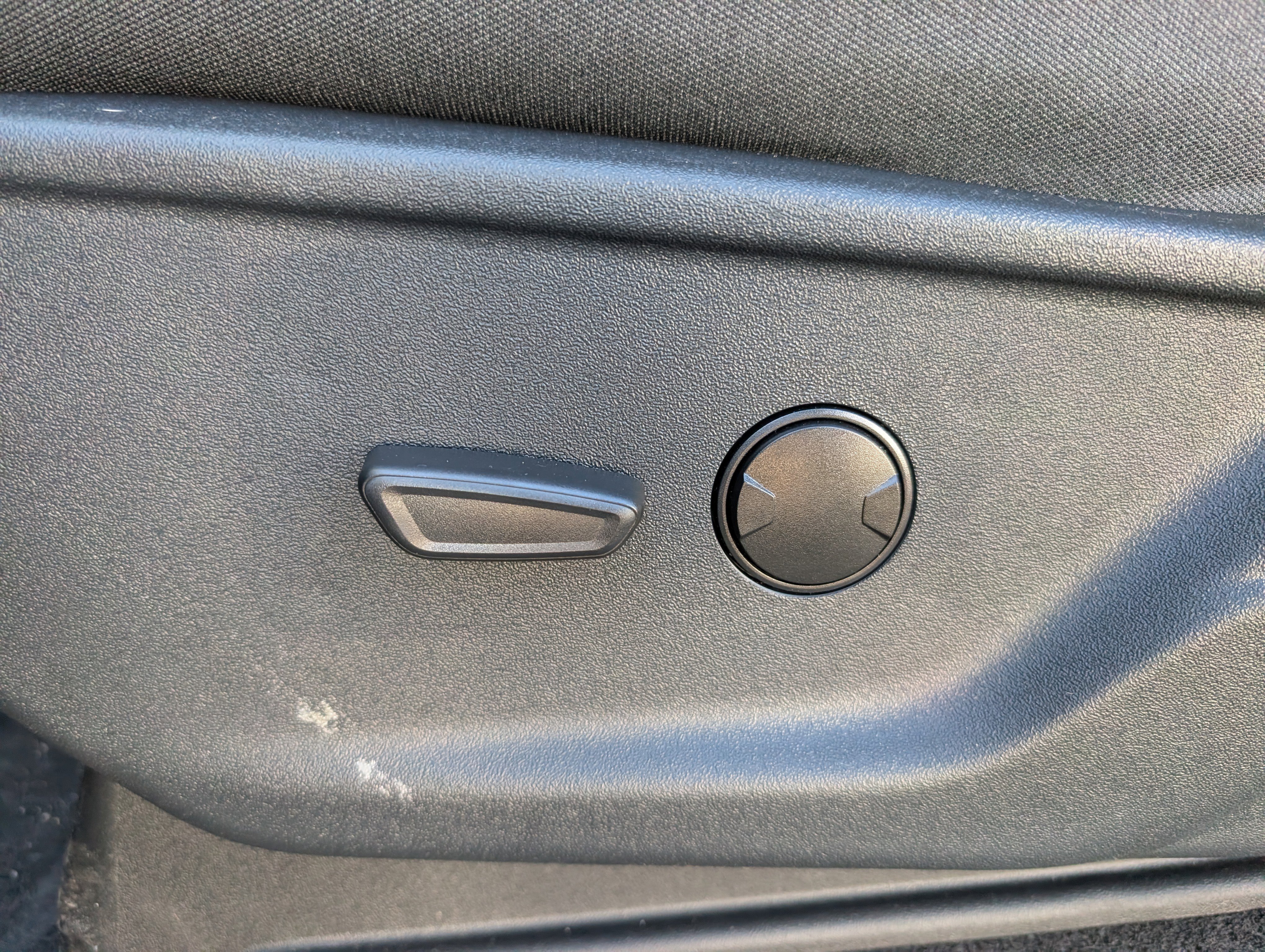 New 2025 Ford F150 Lightning XLT image 25