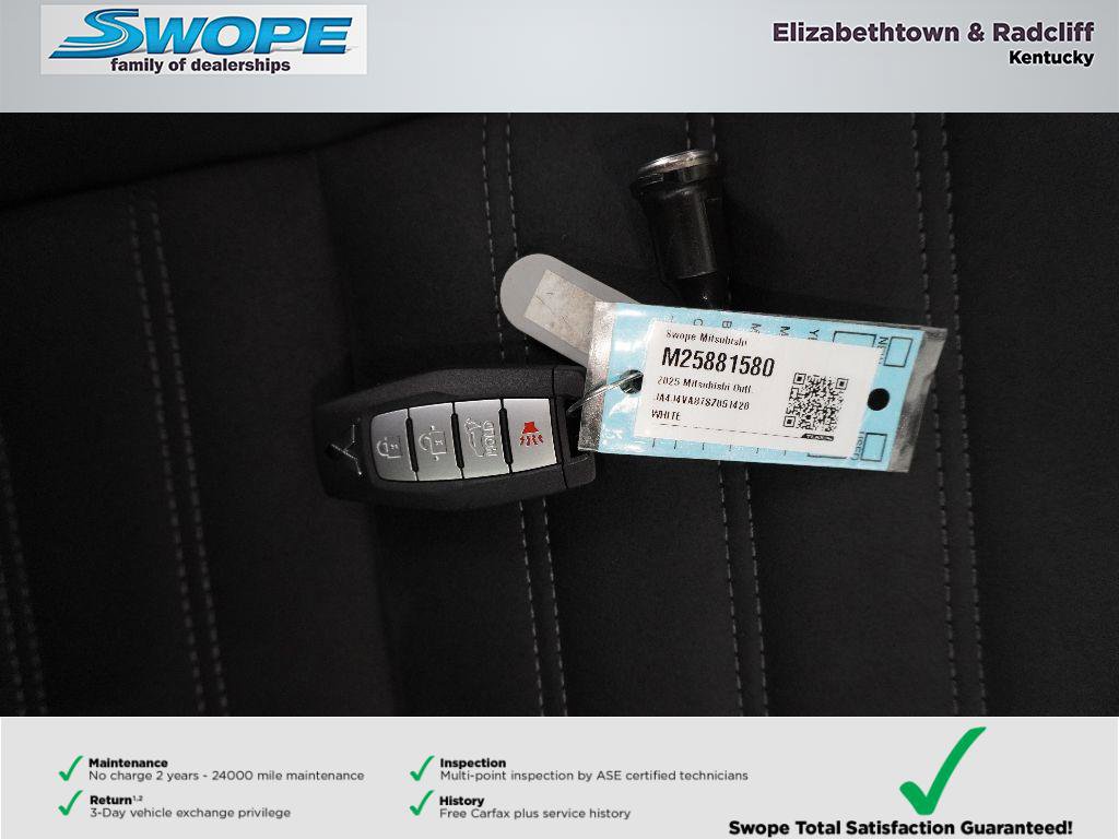 Used 2025 Mitsubishi Outlander Trail Edition image 36