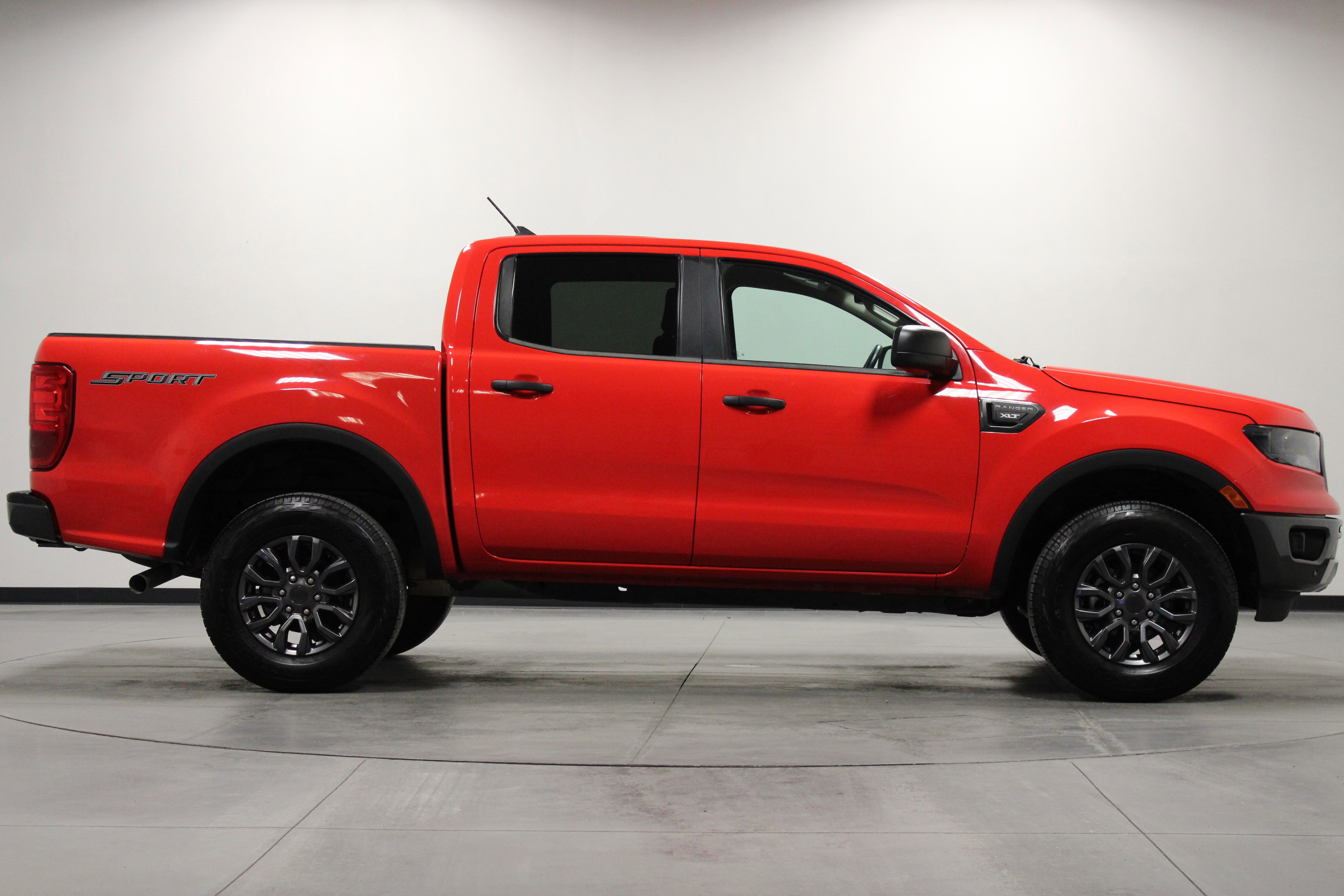 Used 2021 Ford Ranger XLT image 3