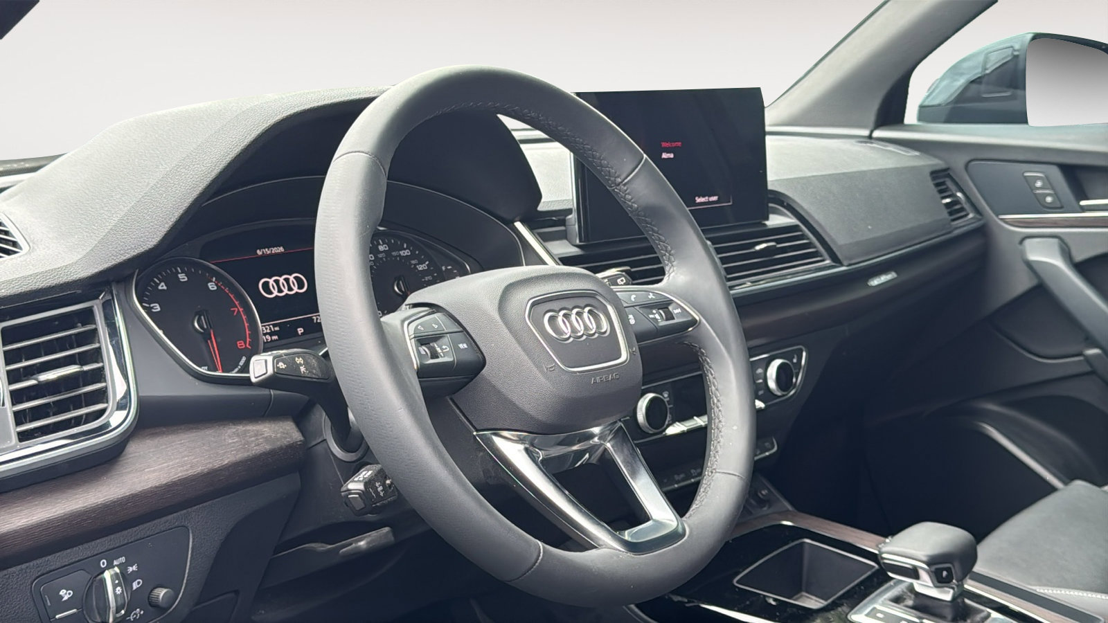 Used 2024 Audi Q5 2.0T Premium w/ Convenience Package AWD/4WD image 15