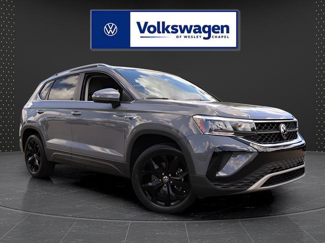 Certified 2023 Volkswagen Taos SE w/ Black Wheel Package