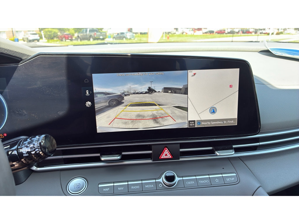 Used 2025 Hyundai Elantra SEL FWD image 23
