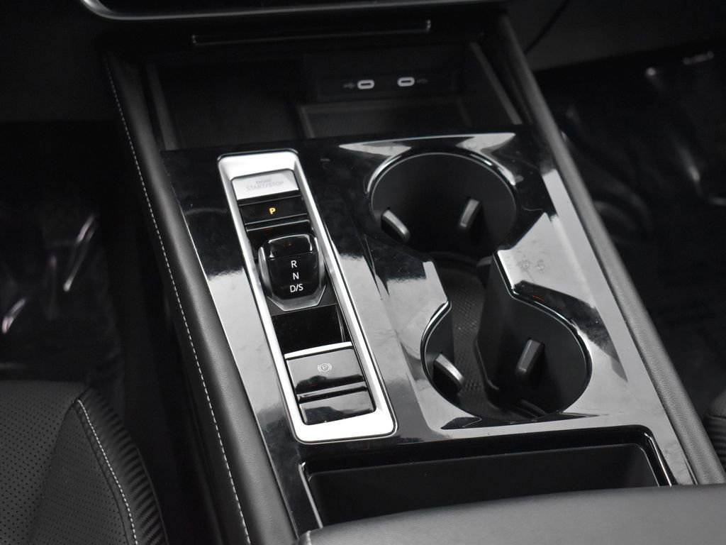 Used 2024 Volkswagen Atlas Cross Sport SE image 23