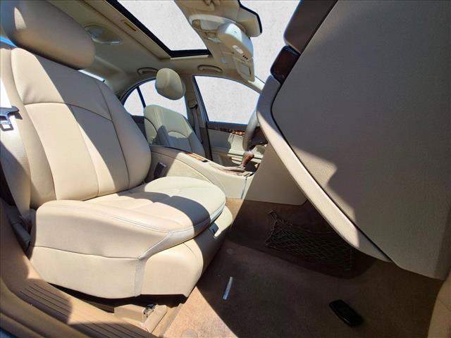 Used 2009 Mercedes-Benz E 350 Sedan image 19