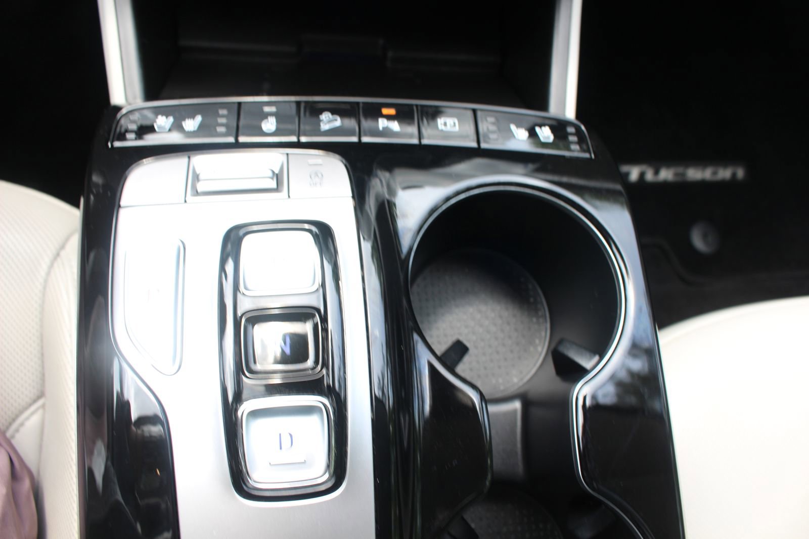 Used 2024 Hyundai Tucson Limited image 34