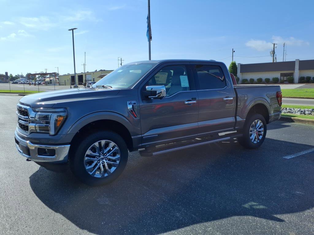 New 2025 Ford F150 Lariat w/ Equipment Group 501A Mid image 3