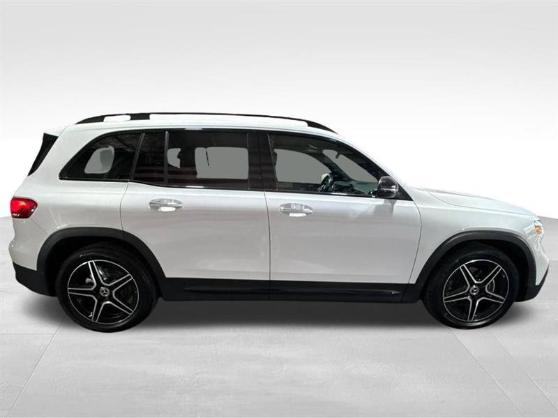 Used 2020 Mercedes-Benz GLB 250 4MATIC image 4