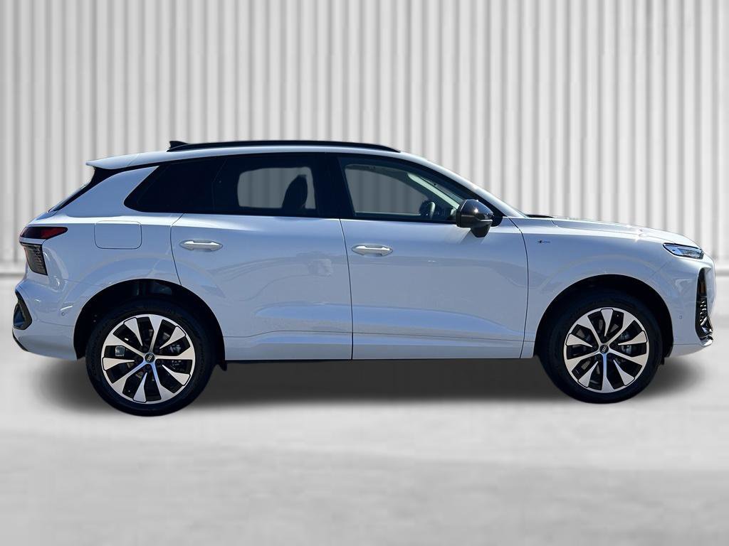 New 2026 Audi Q3 quattro 2.0T AWD/4WD image 5