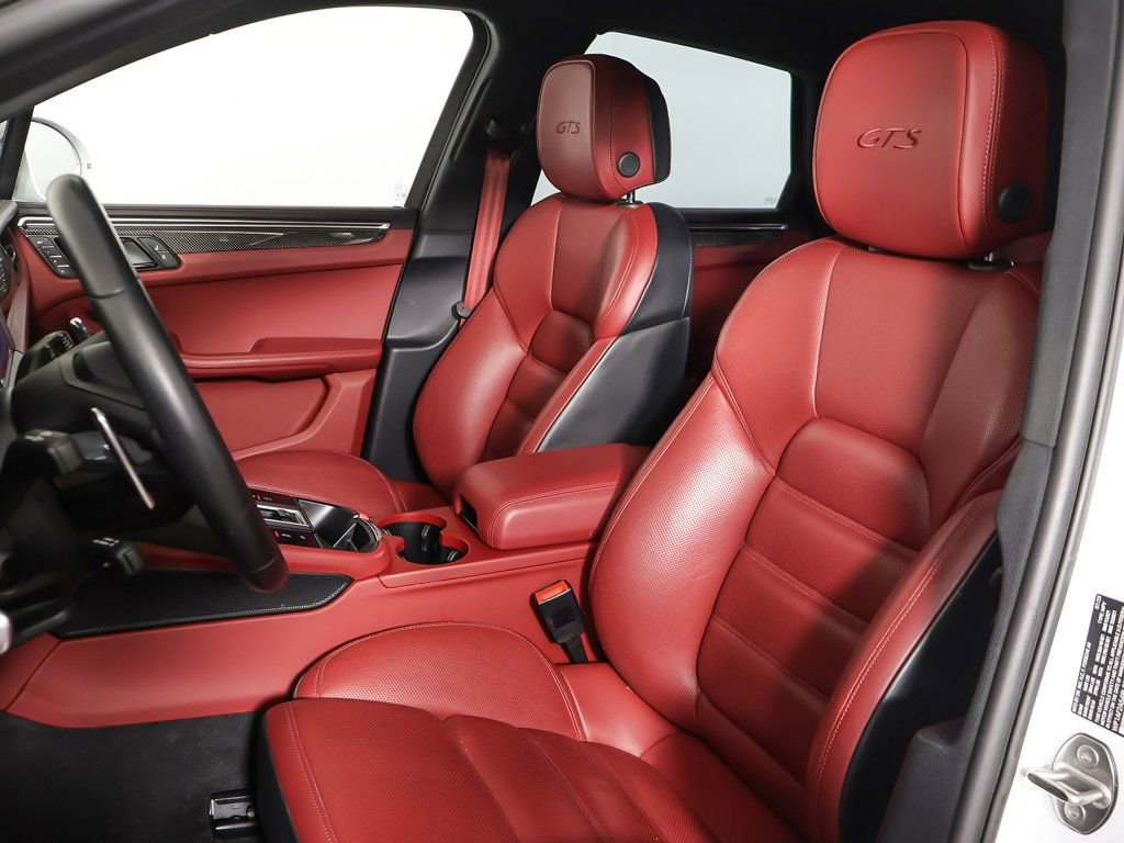 Used 2024 Porsche Macan GTS AWD/4WD image 27