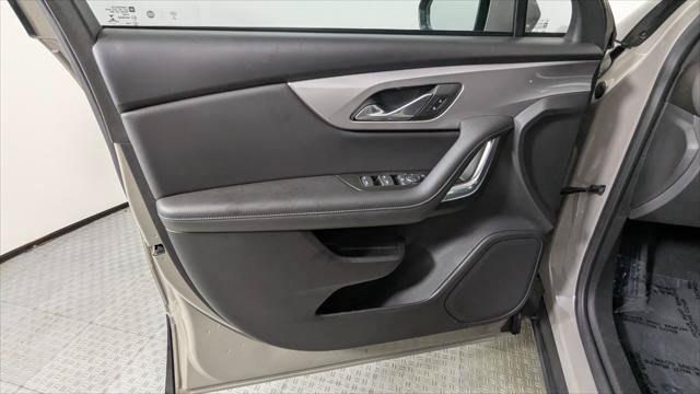 Used 2021 Chevrolet Blazer LT FWD image 12