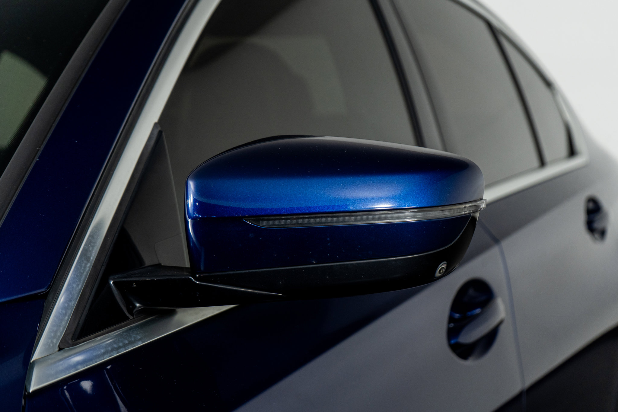 Used 2020 BMW 330i Sedan w/ Executive Package image 26