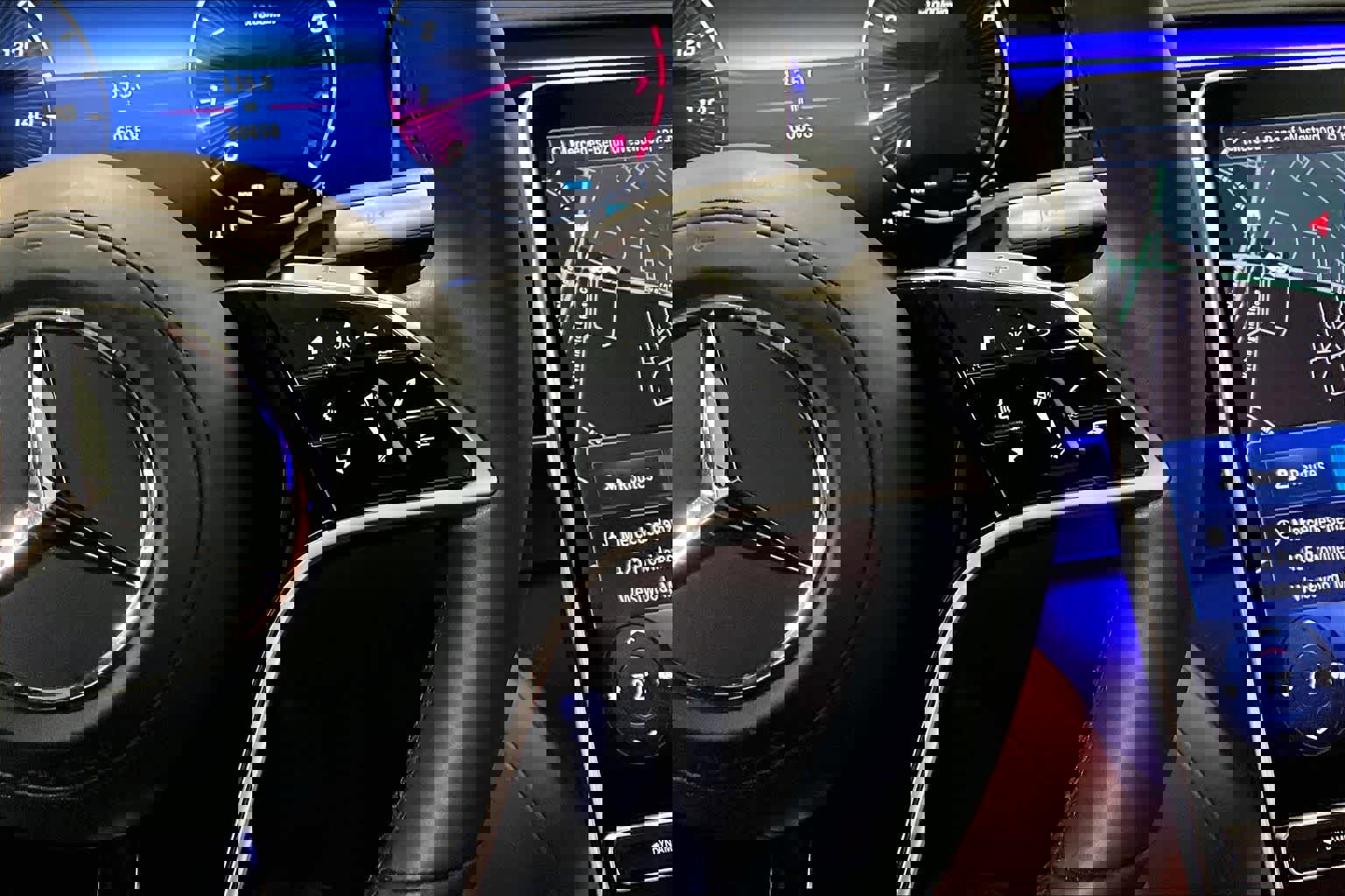 Used 2023 Mercedes-Benz S 580 4MATIC Sedan image 25