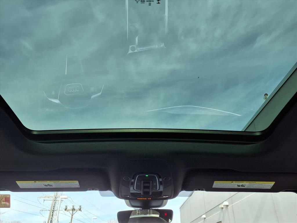 Certified 2023 Audi e-tron Premium Plus w/ Premium Plus Package image 9