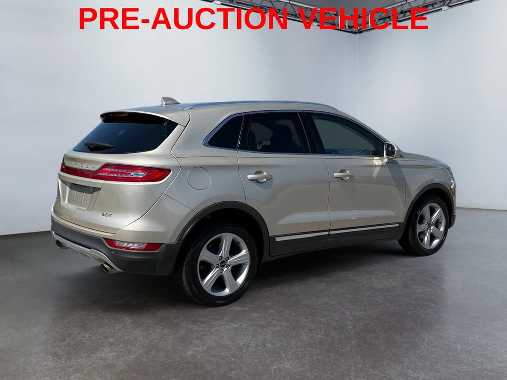 Used 2017 Lincoln MKC Premiere FWD image 3