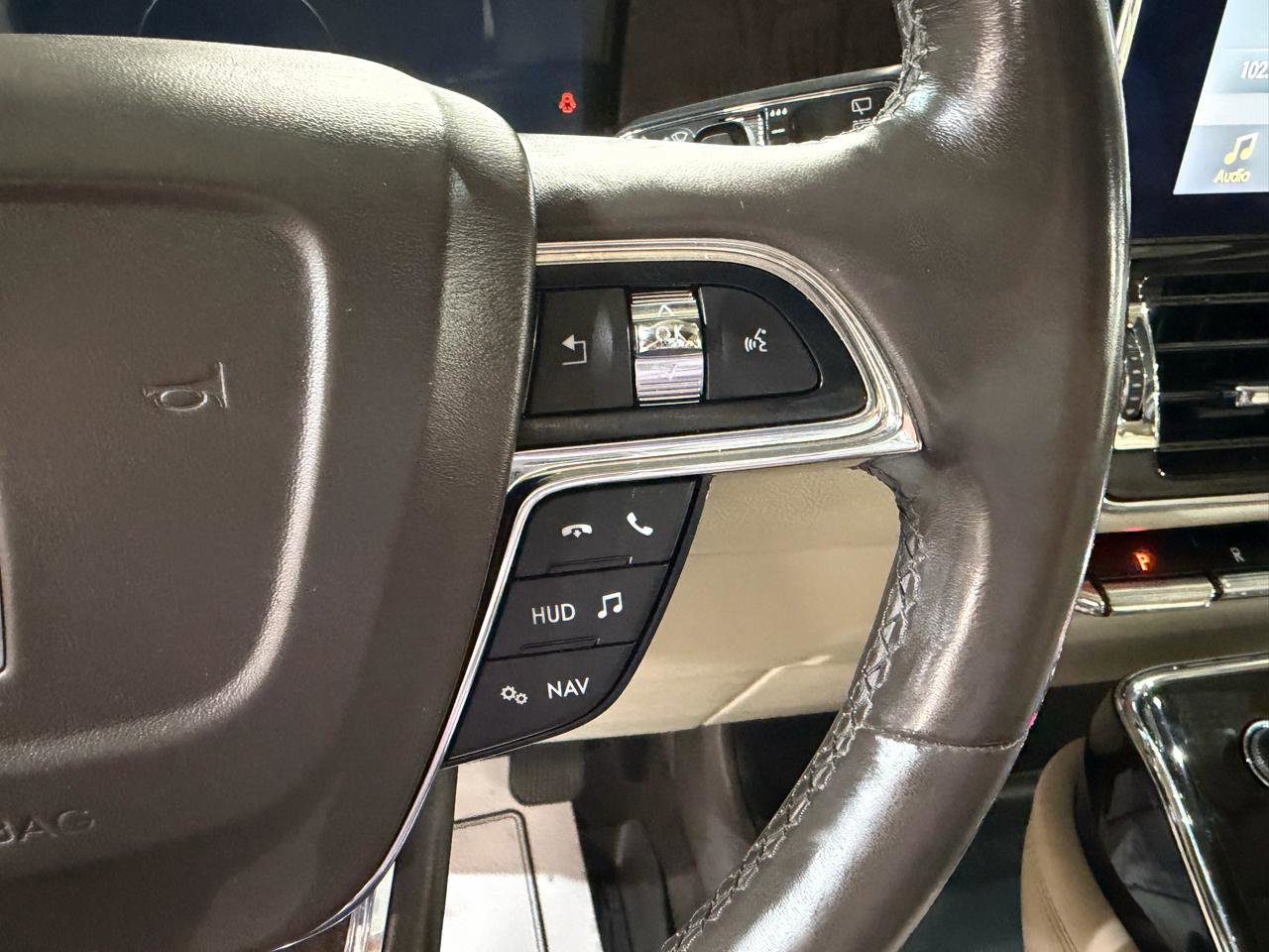 Used 2018 Lincoln Navigator Reserve w/ Technology Package AWD/4WD image 51