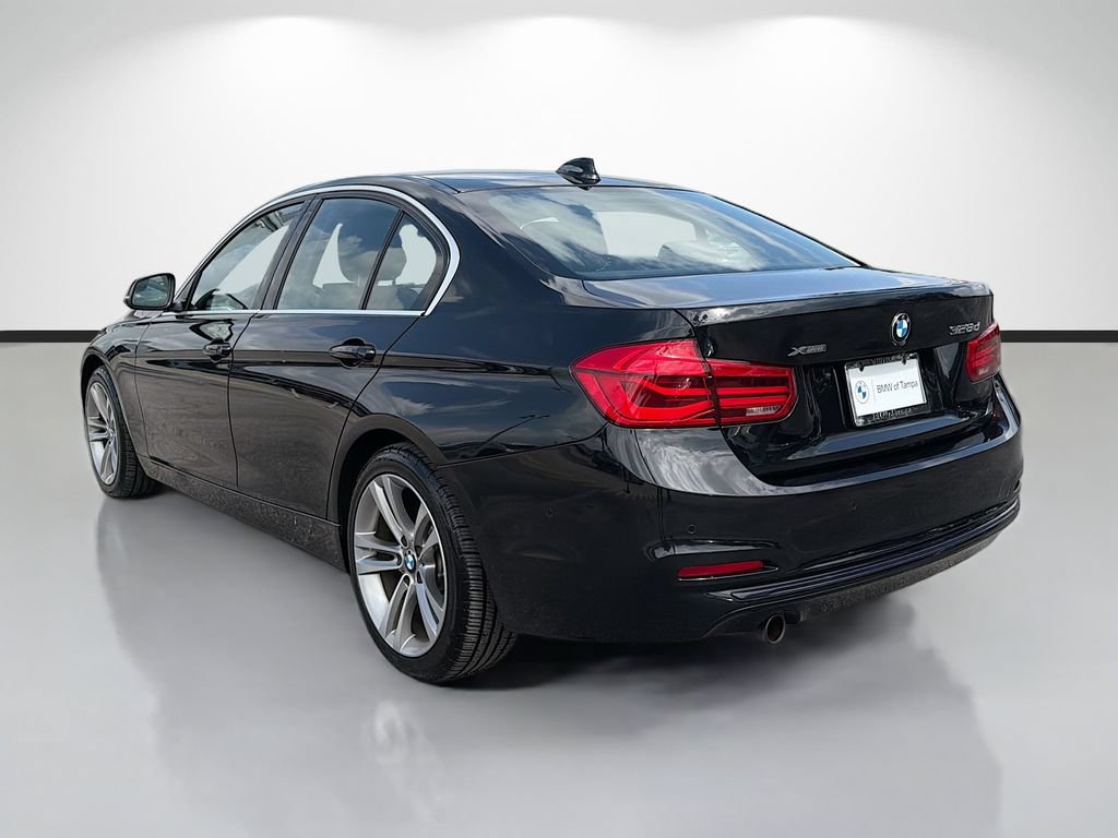 Used 2017 BMW 328d xDrive Sedan AWD/4WD image 5