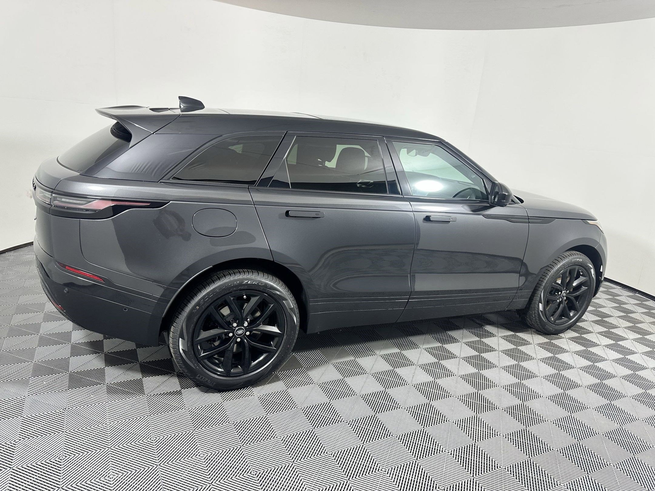 New 2026 Land Rover Range Rover Velar S image 19
