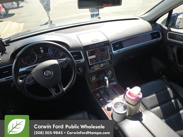 Used 2014 Volkswagen Touareg TDI AWD/4WD image 18